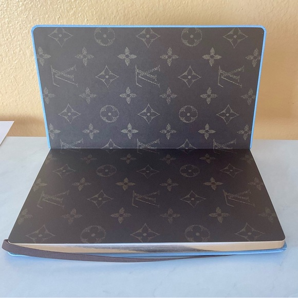 Louis Vuitton Vivienne Notebook MM Full Set - Picture 9 of 12